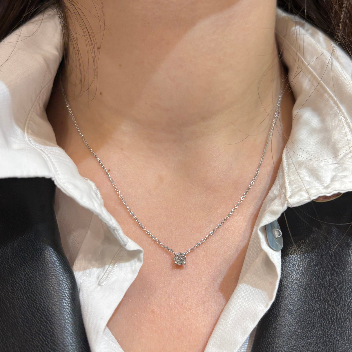 Girocollo Punto Luce Castone a Calice 0.40kt-Girocolli-GRANARELLI-Gioielleria Granarelli