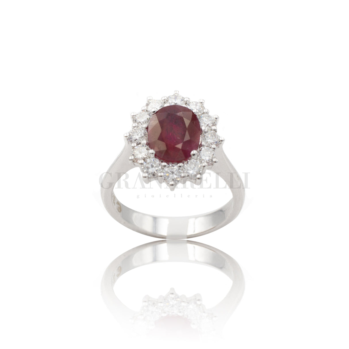 White gold ring with ruby 2.05kt and diamonds