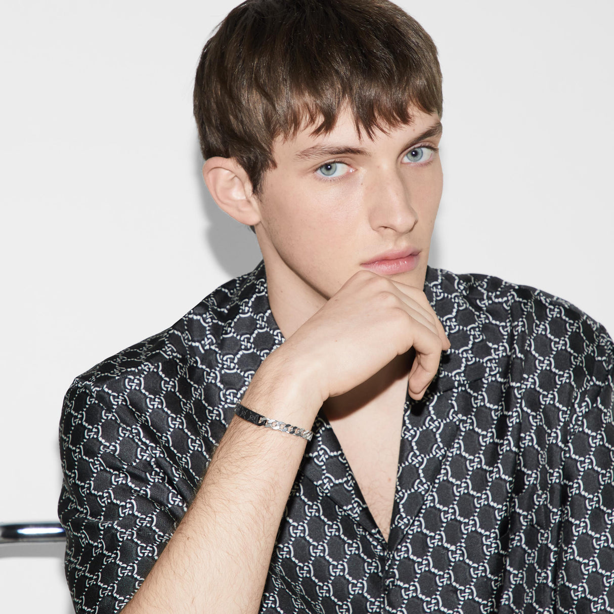 Bracciale Catena con Targhetta GG Argento-Bracciali-GUCCI-Gioielleria Granarelli