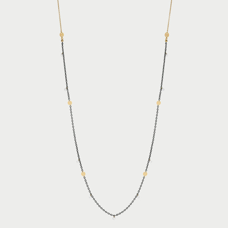 Collana catena verniciata, zirconi e medaglie