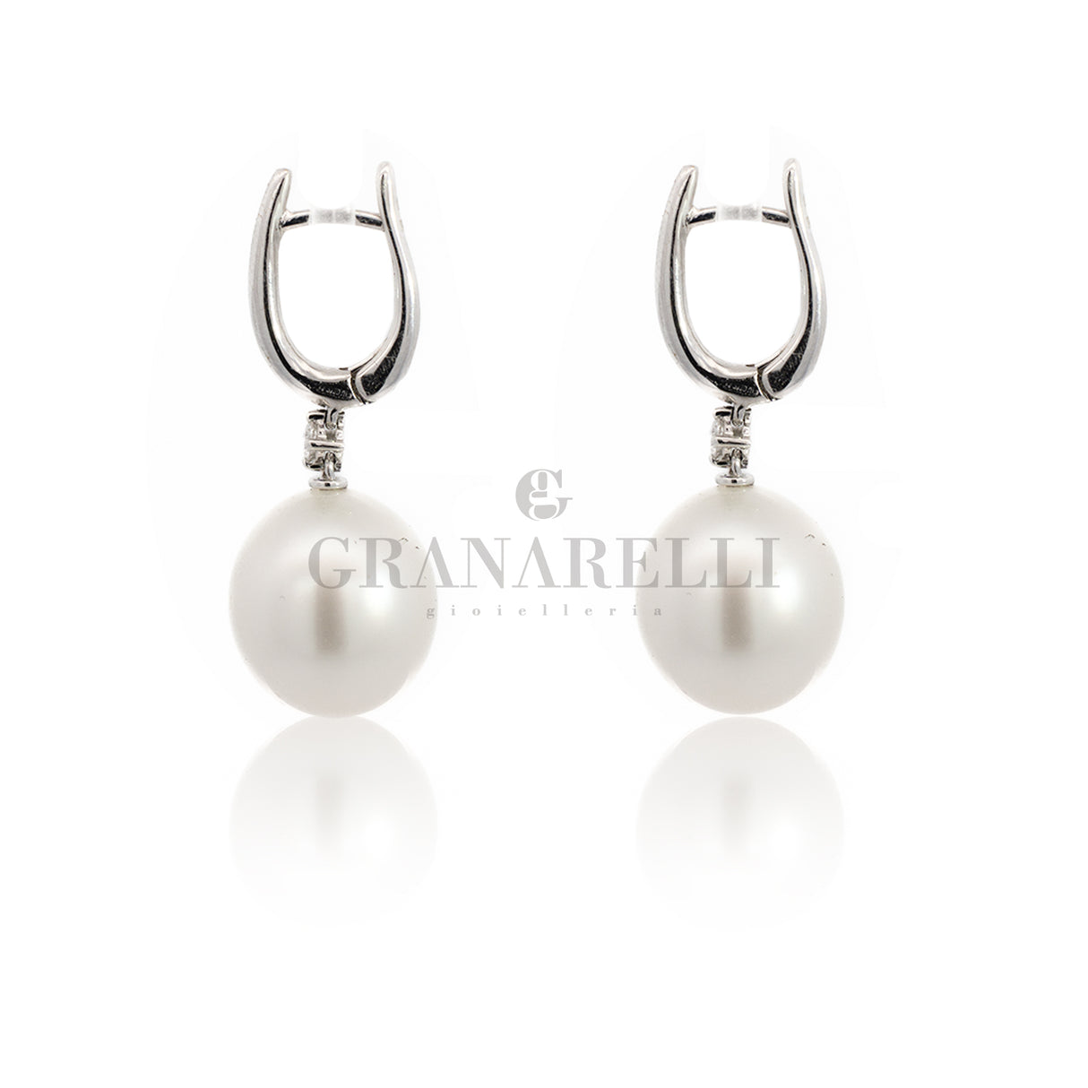 Boccola with Australian pearl and white gold diamonds