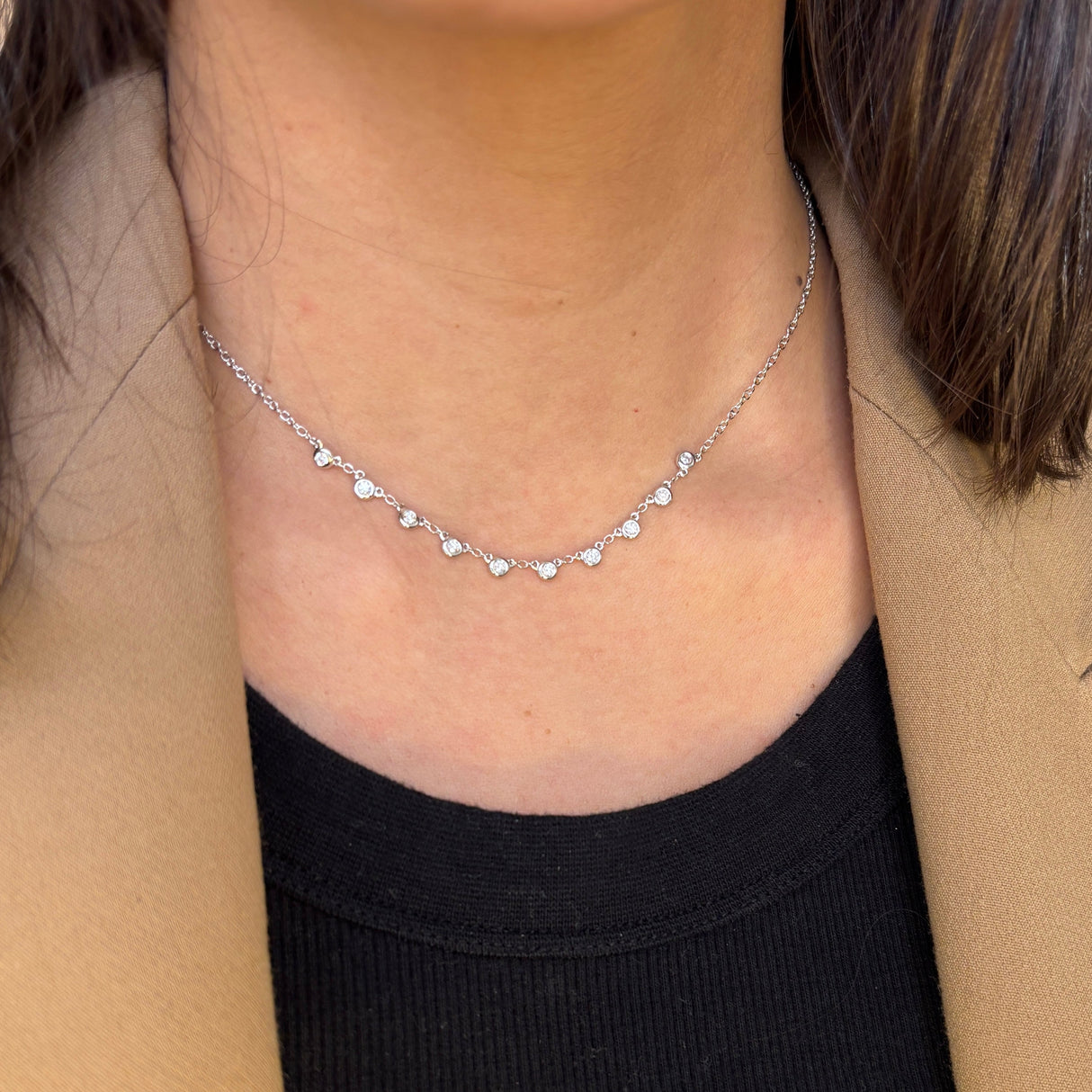 Girocollo Diamanti Pendenti in Oro Bianco