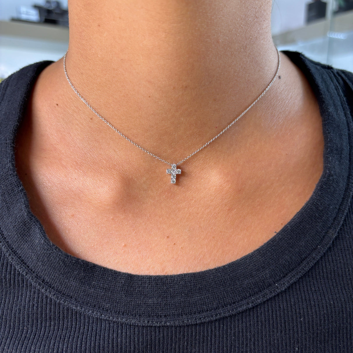 Girocollo Croce di Diamanti in Oro Bianco