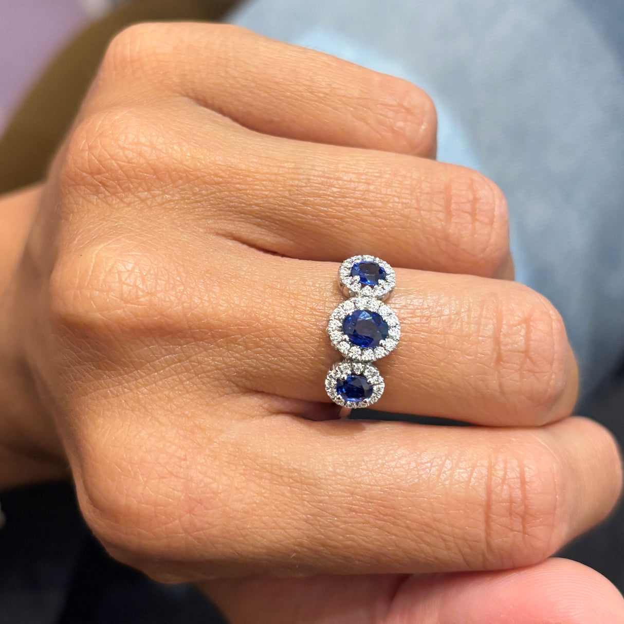 Anello Fedina 3 Zaffiri Ovali e Diamanti Bianchi