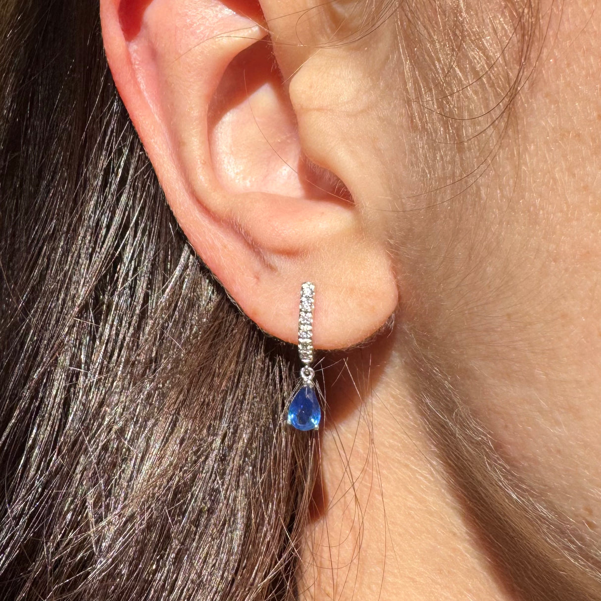 エメラルドオーバルイヤリング