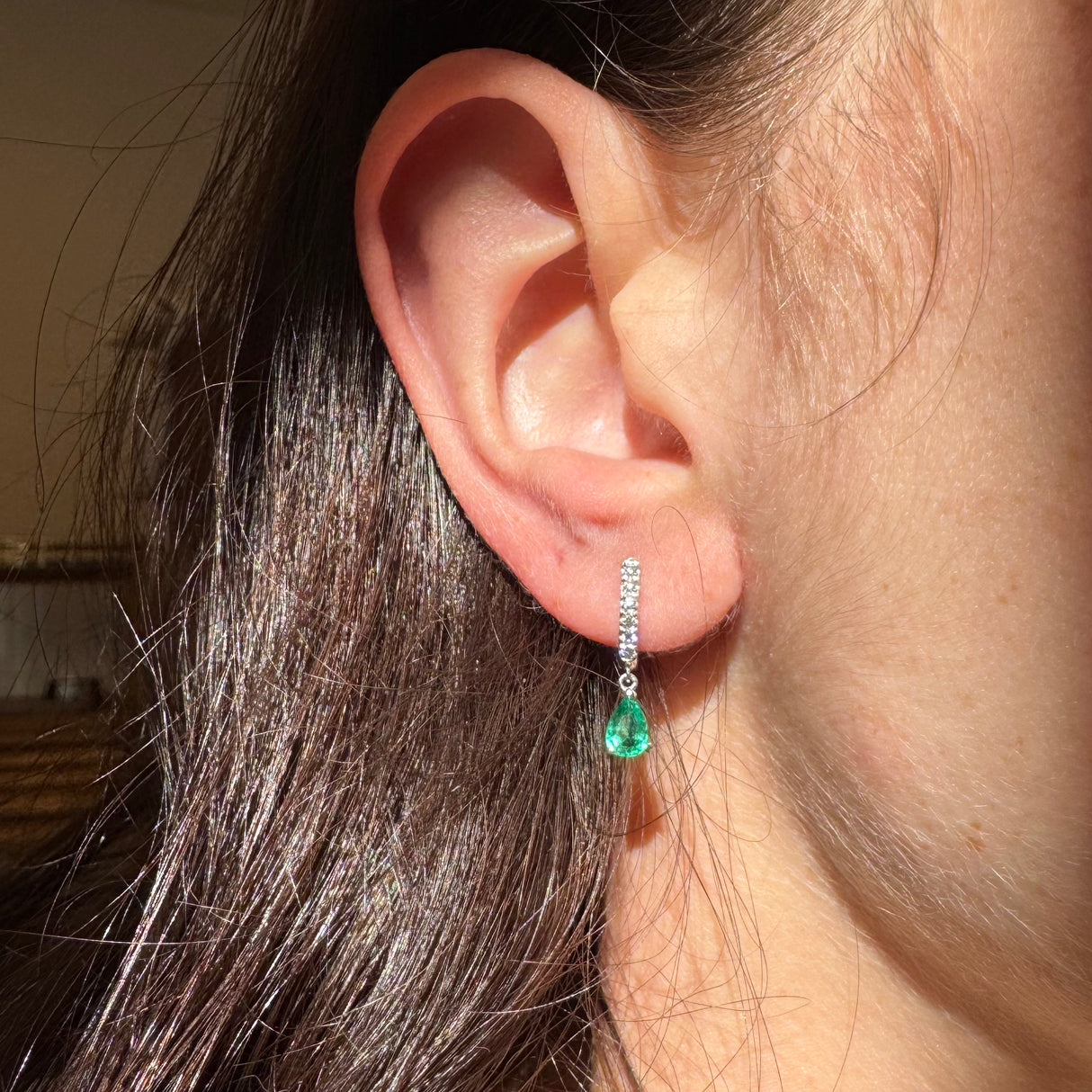 Orecchini a goccia con Smeraldo ct 1,04 e diamanti