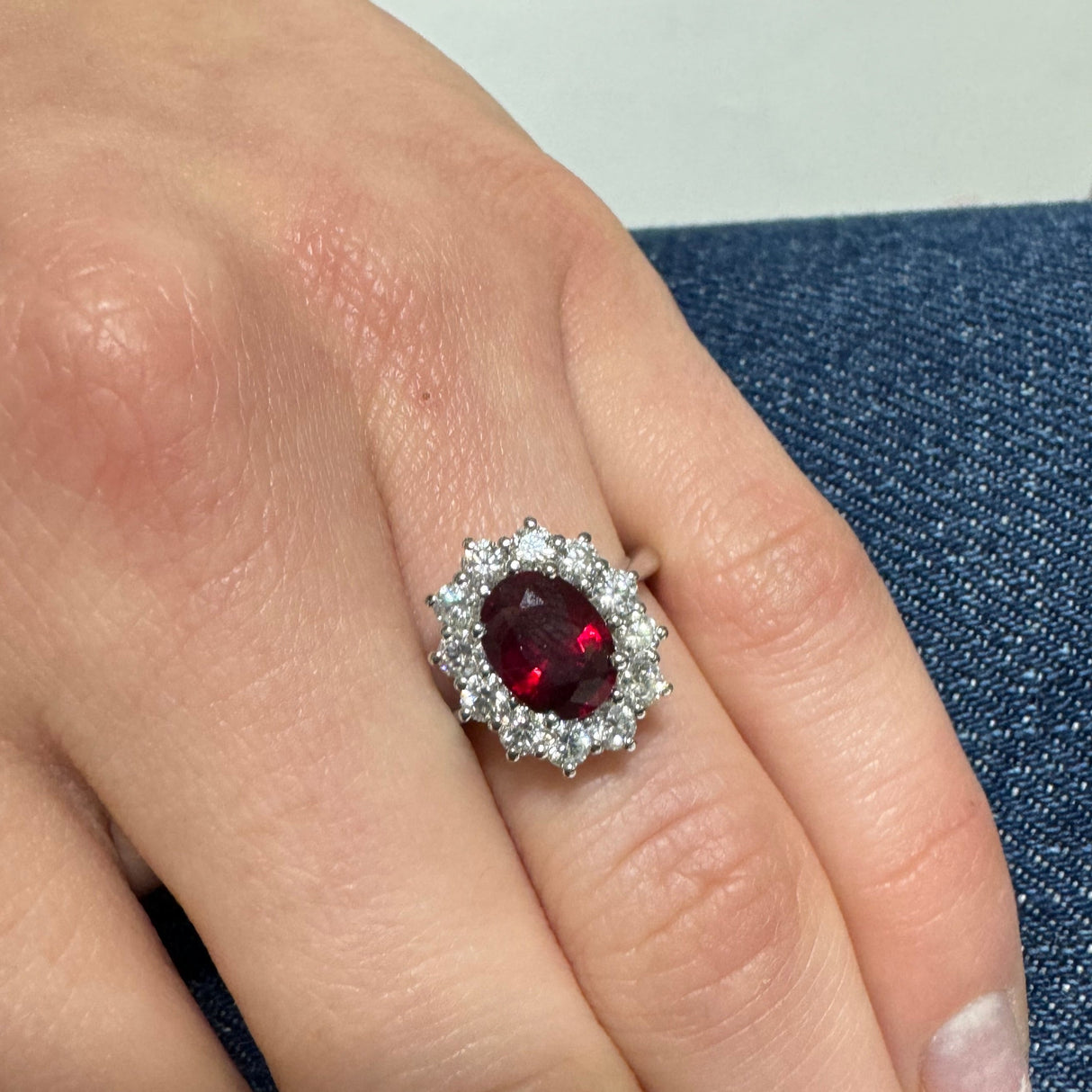 White gold ring with ruby 2.05kt and diamonds