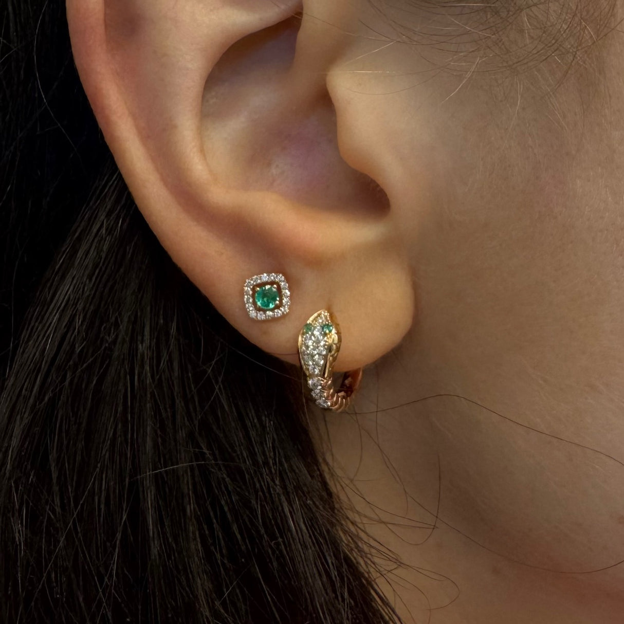 Orecchini Smeraldi contorno Diamanti in Oro Rosa