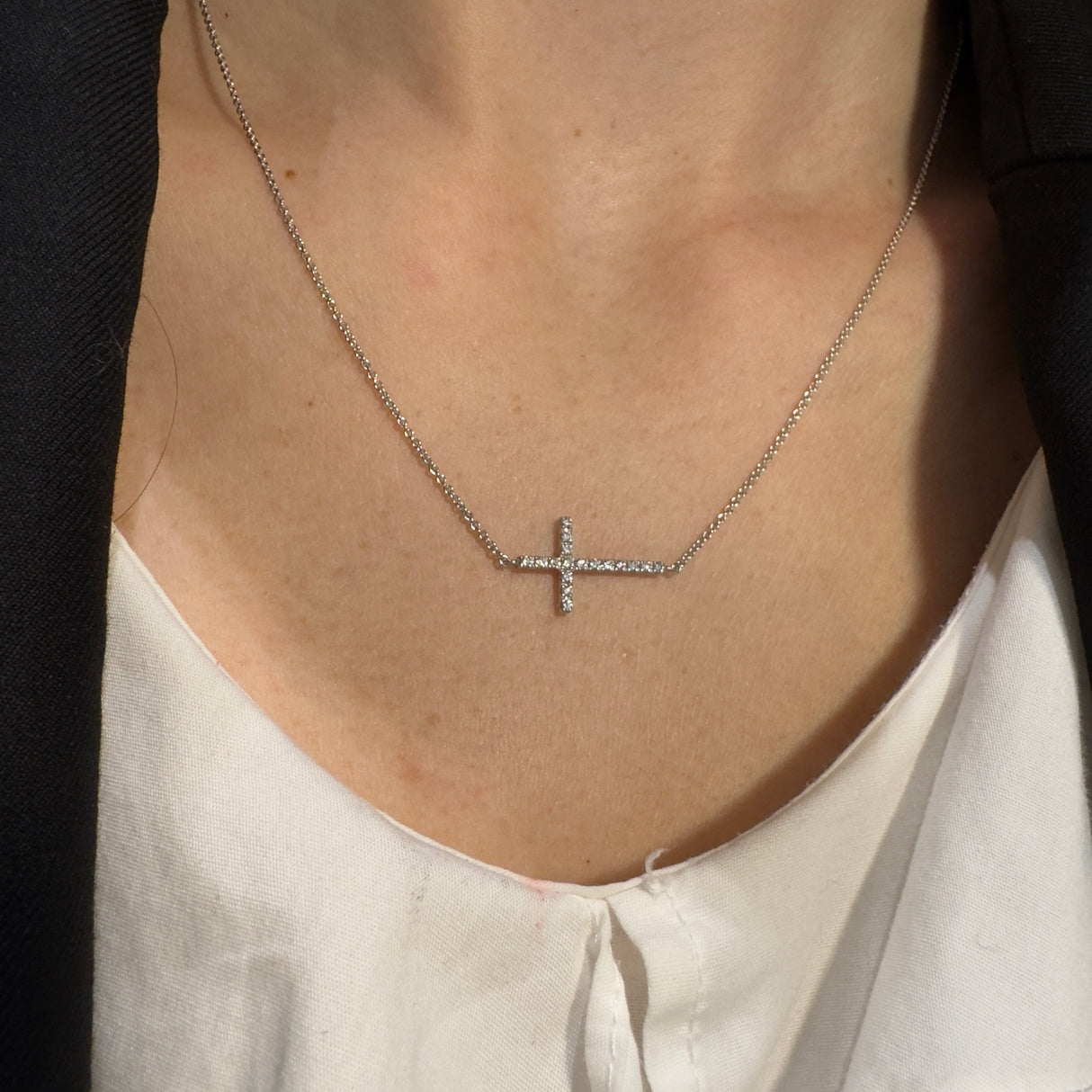 Girocollo Croce Diamanti in Oro Bianco