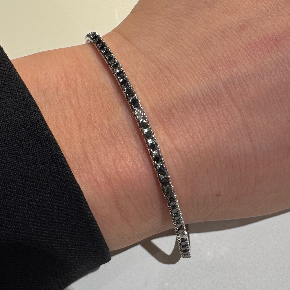 Bracciale Tennis Oro Bianco Diamanti Neri 2,10kt e Bianchi