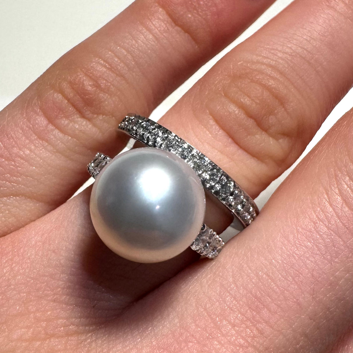 Anello con Perla e Brillanti