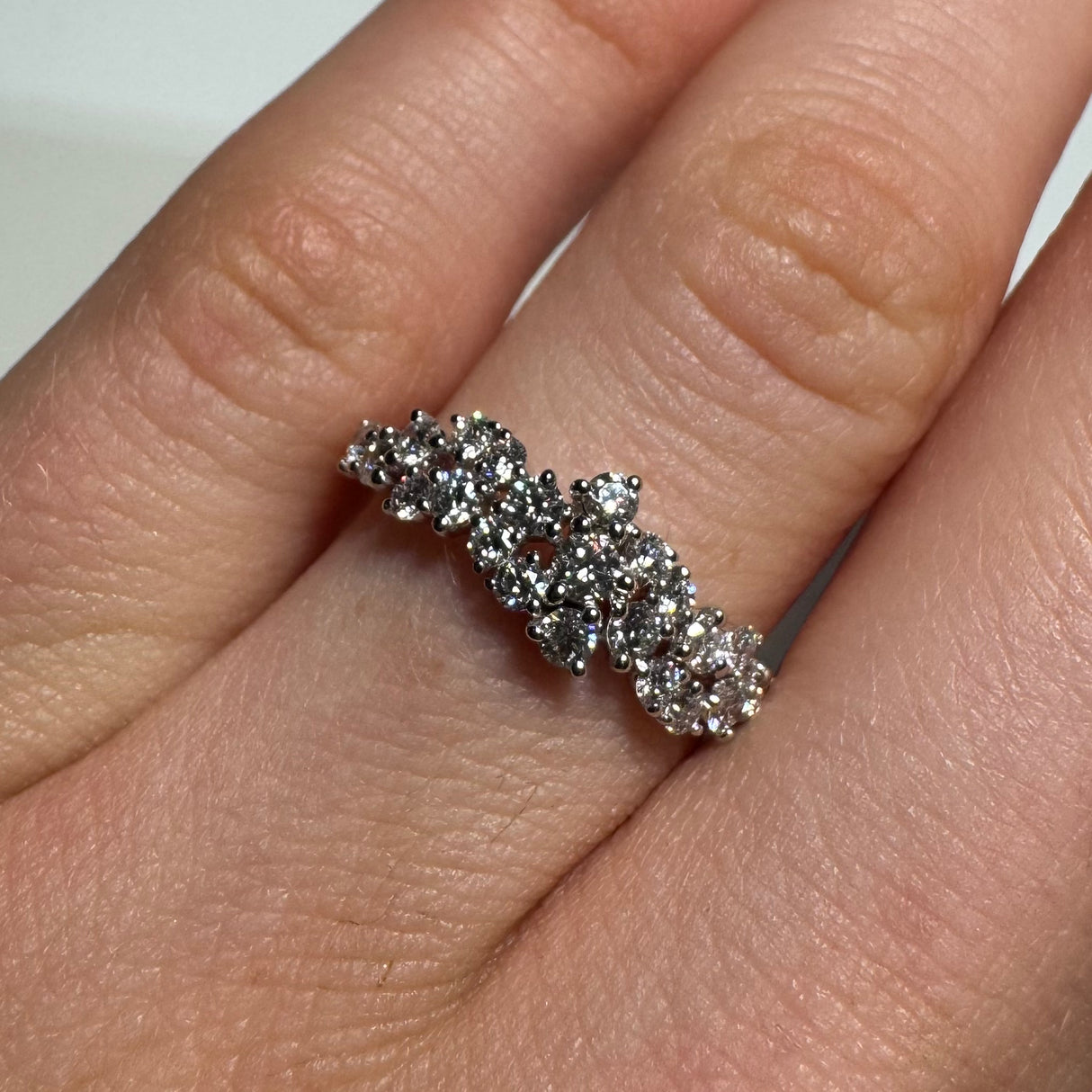 Anello Fantasia in Oro Bianco e Diamanti