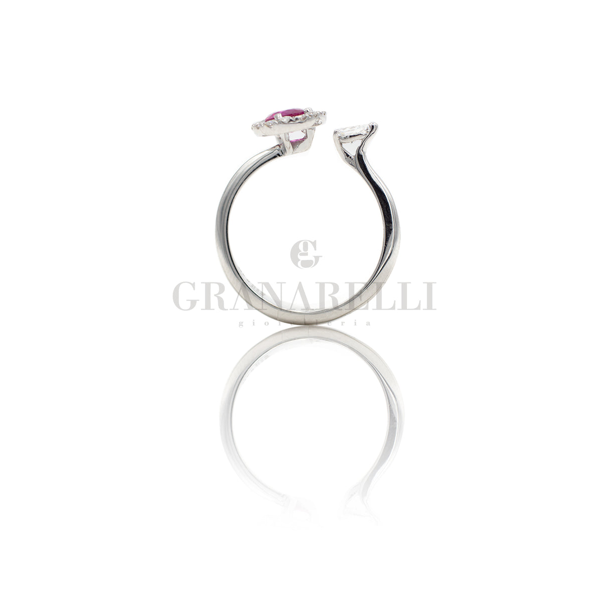 Anello Aperto con Goccia Rubino e Diamanti in Oro Bianco