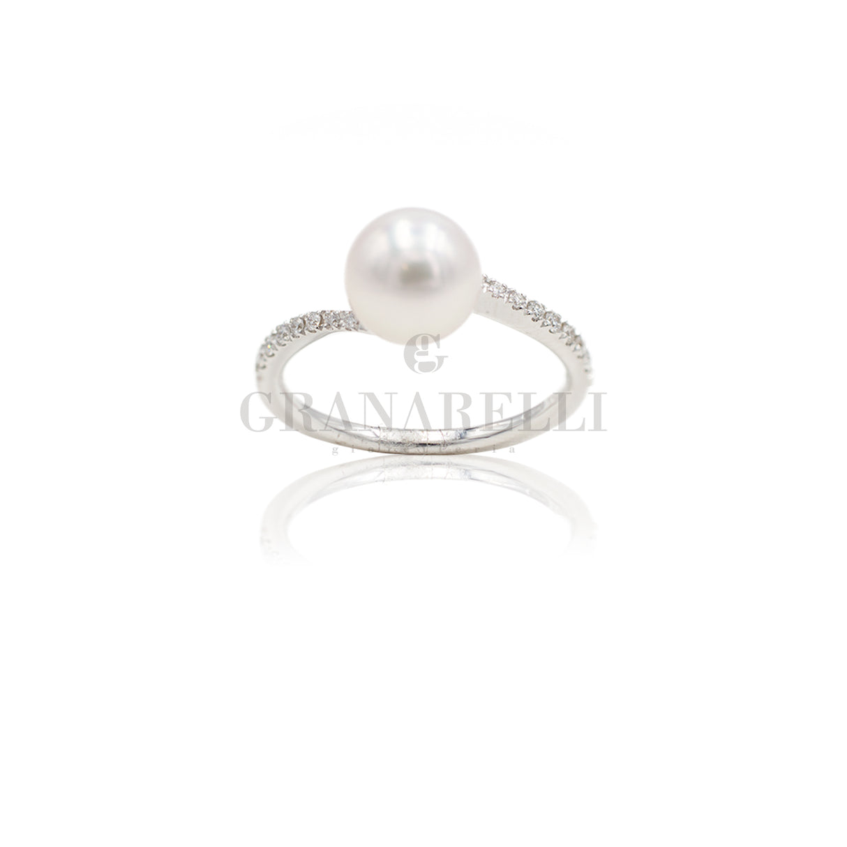 8mm pearl ring with white gold diamonds