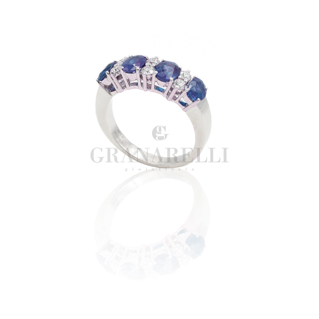 Anello Fedina In Oro Bianco con 4 Zaffiri Ovali e Diamanti