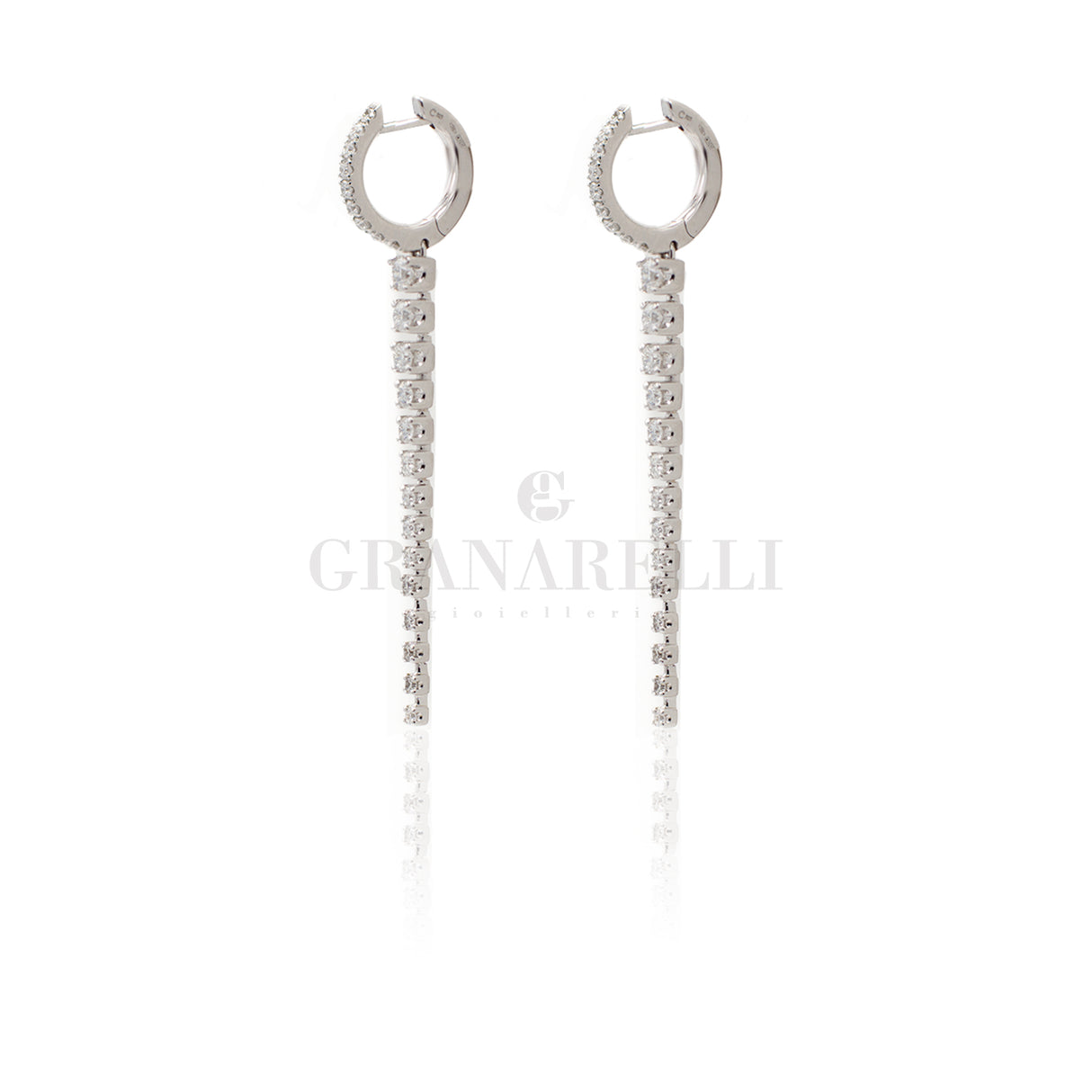 Orecchini Cerchio con pendente di Diamanti-Orecchini-CRIVELLI-Gioielleria Granarelli