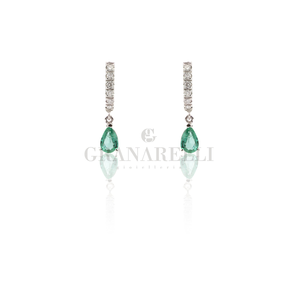 Orecchini a goccia con Smeraldo ct 1,04 e diamanti