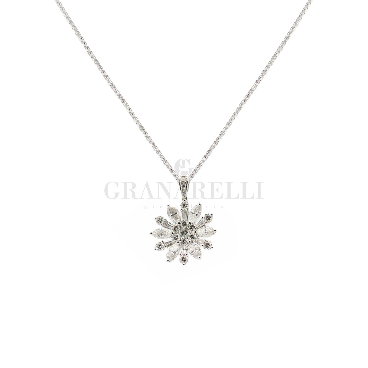 Girocollo fiore Diamanti in oro bianco