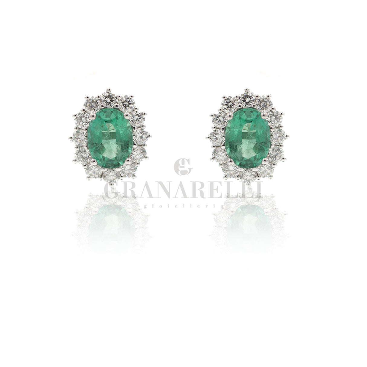 Orecchini Smeraldo Ovale 2.51kt e Diamanti