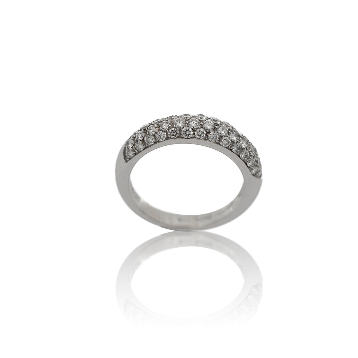 Sapphire rod ring