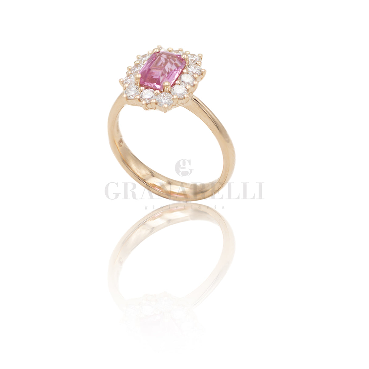 Anello in Oro Rosa con Zaffiro rosa 1.32kt e Diamanti