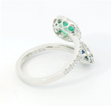 Anello doppio in Oro Bianco con Smeraldo 1.00kt e Zaffiro 0.38kt con Diamanti