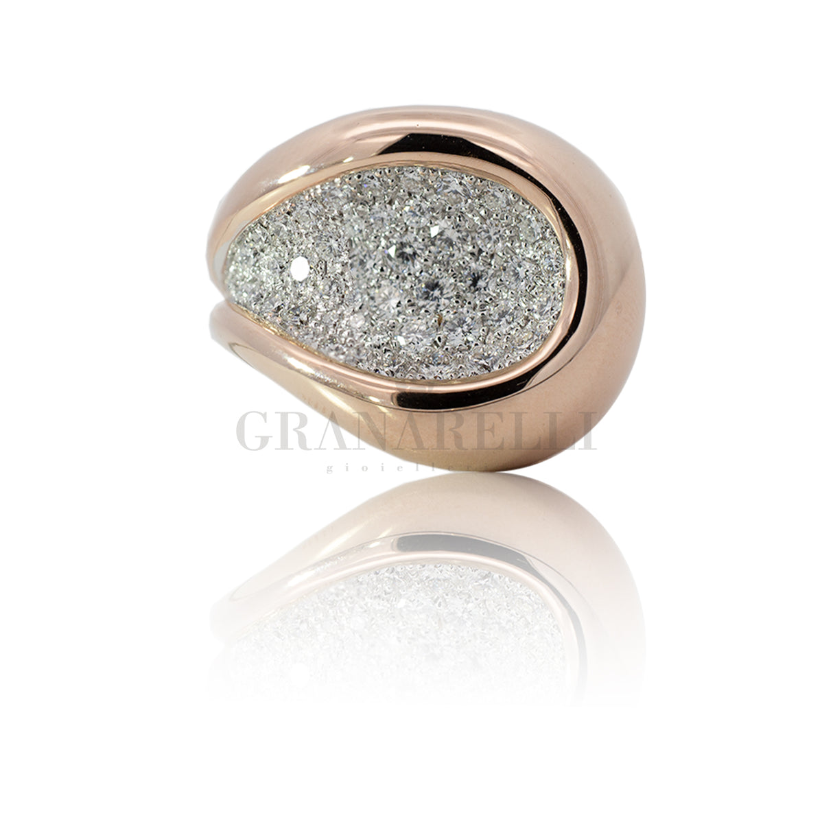 Anello pavè diamanti bianchi  in oro rosa