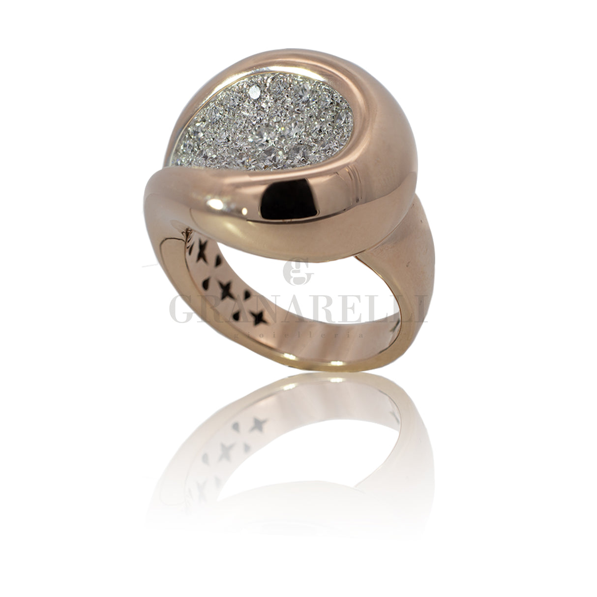 Anello pavè diamanti bianchi  in oro rosa