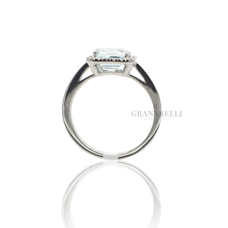 Anello Acquamarina 2.46kt contorno Diamanti in Oro Bianco-Anelli-VISCONTI-Gioielleria Granarelli