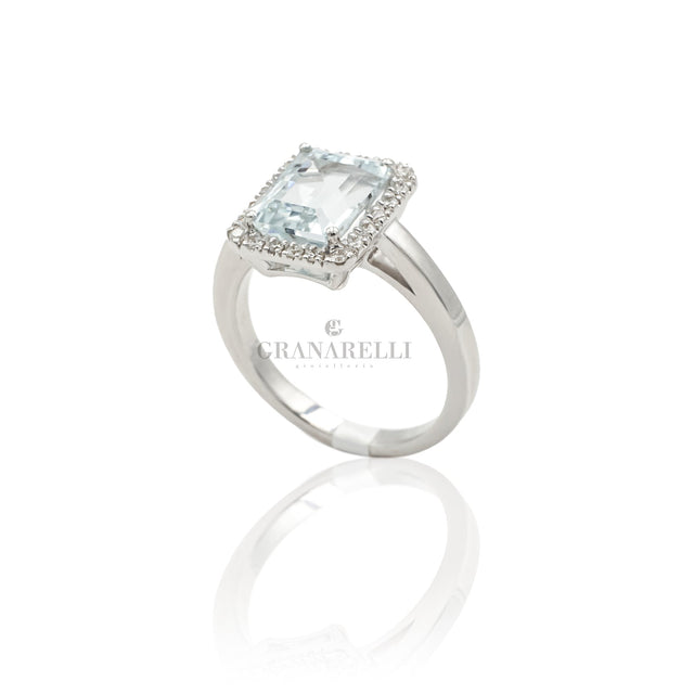 Anello Acquamarina 2.46kt contorno Diamanti in Oro Bianco-Anelli-VISCONTI-Gioielleria Granarelli