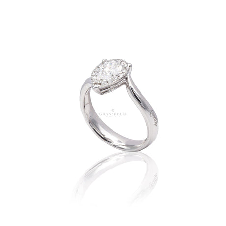 Anello Diamante a Goccia con Halo di Brillanti-Anelli-RECARLO- [SKU] -Gioielleria Granarelli