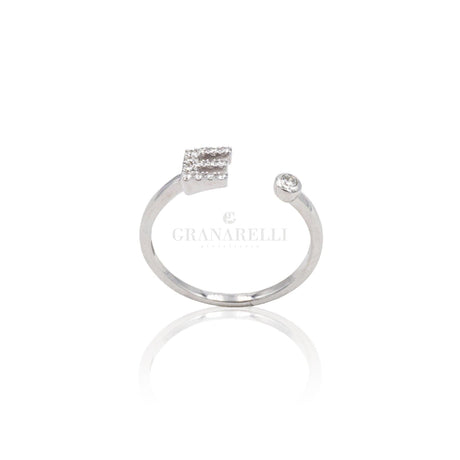 Anello Iniziale Lettera E con Diamanti Oro Bianco-Anelli-CRIVELLI- [SKU] -Gioielleria Granarelli