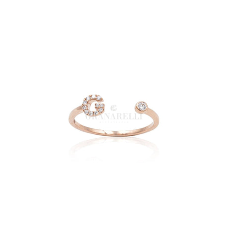 Anello Iniziale Lettera G con Diamanti Oro Rosa-Anelli-CRIVELLI- [SKU] -Gioielleria Granarelli