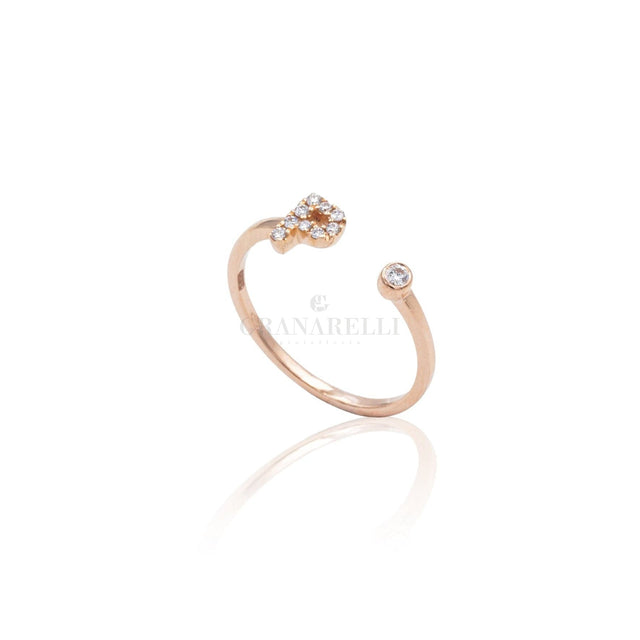 Anello Iniziale Lettera P con Diamanti Oro Rosa-Anelli-CRIVELLI- [SKU] -Gioielleria Granarelli