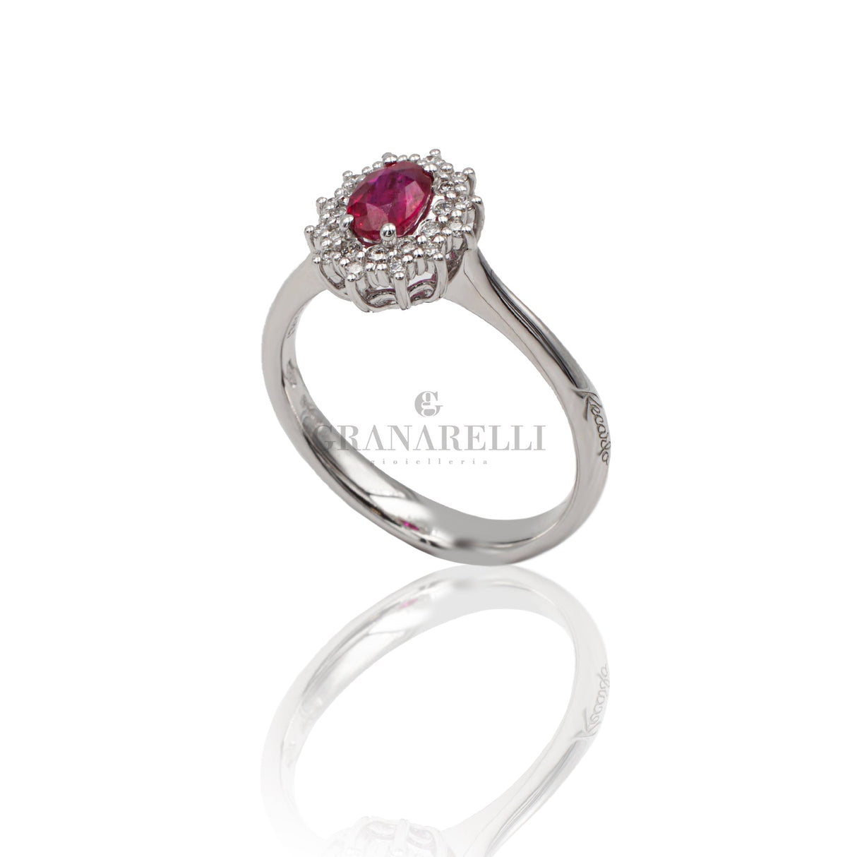 Anello Rubino taglio ovale 0.46kt e Diamanti-Anelli-RECARLO-Gioielleria Granarelli