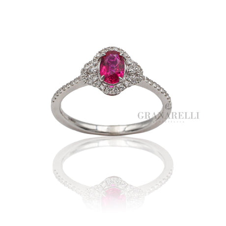 Anello con Rubino 0.53kt taglio Ovale e Diamanti-Anelli-CRIVELLI-Gioielleria Granarelli