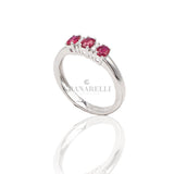 Anello trilogy con Rubini 0.70kt e Diamanti-Anelli-GRANARELLI-Gioielleria Granarelli