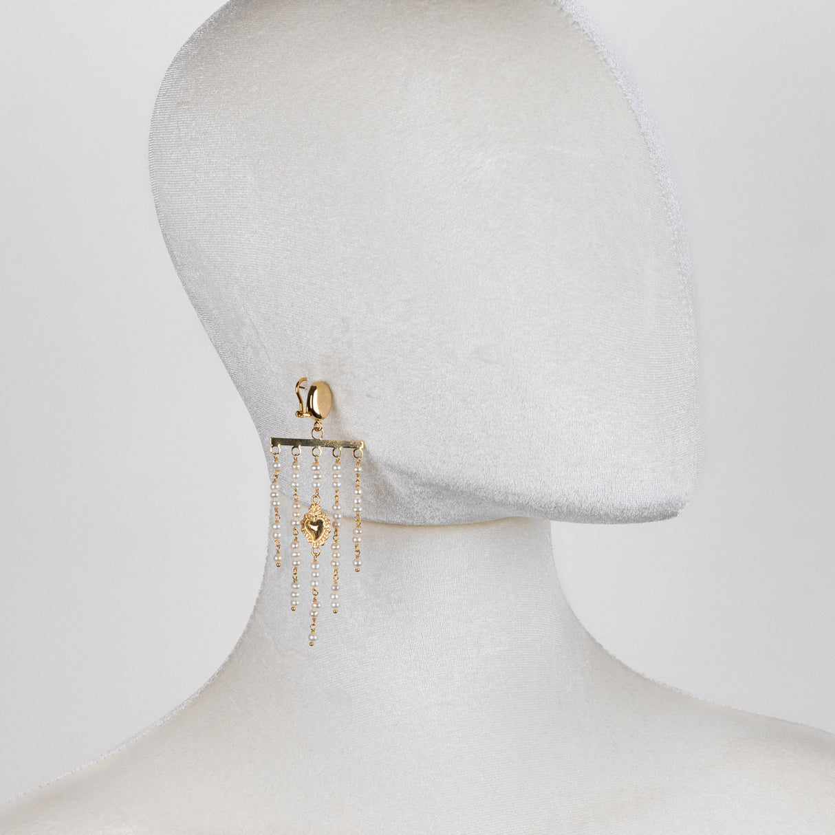 Mono tambourine earring with nappi
