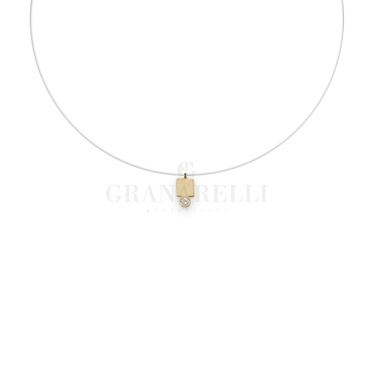 Invisible mini square necklace with diamond