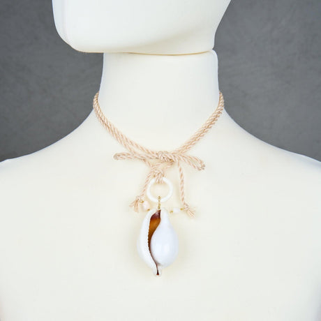 Collana corda con Conchiglia-Girocolli-AMLÈ- [SKU] -Gioielleria Granarelli