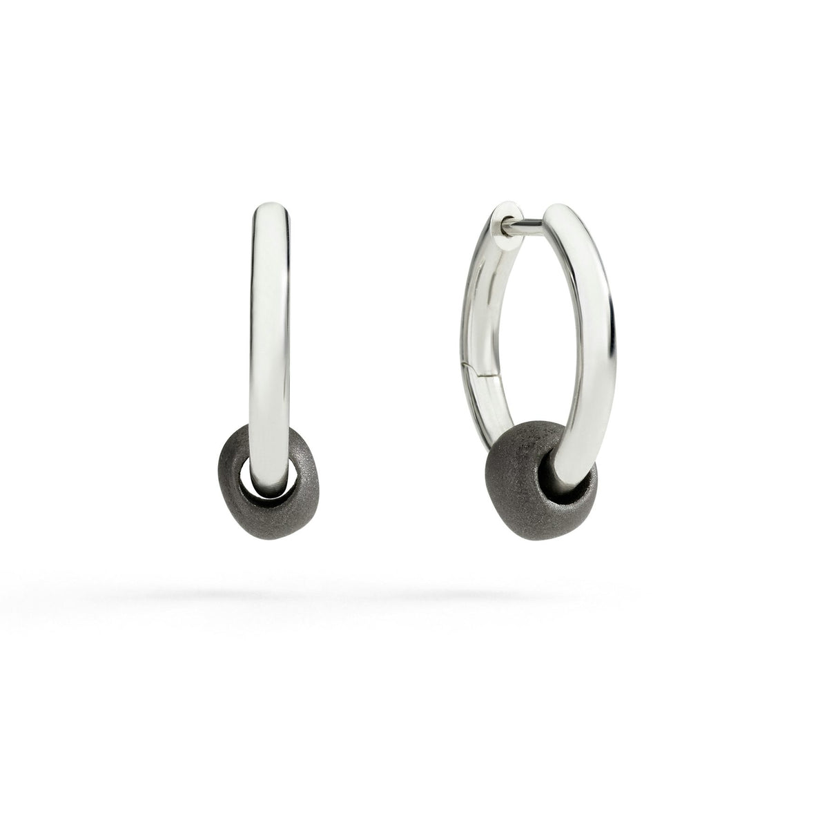 Orecchino DoDo Pepita Hoop Argento e Titanio