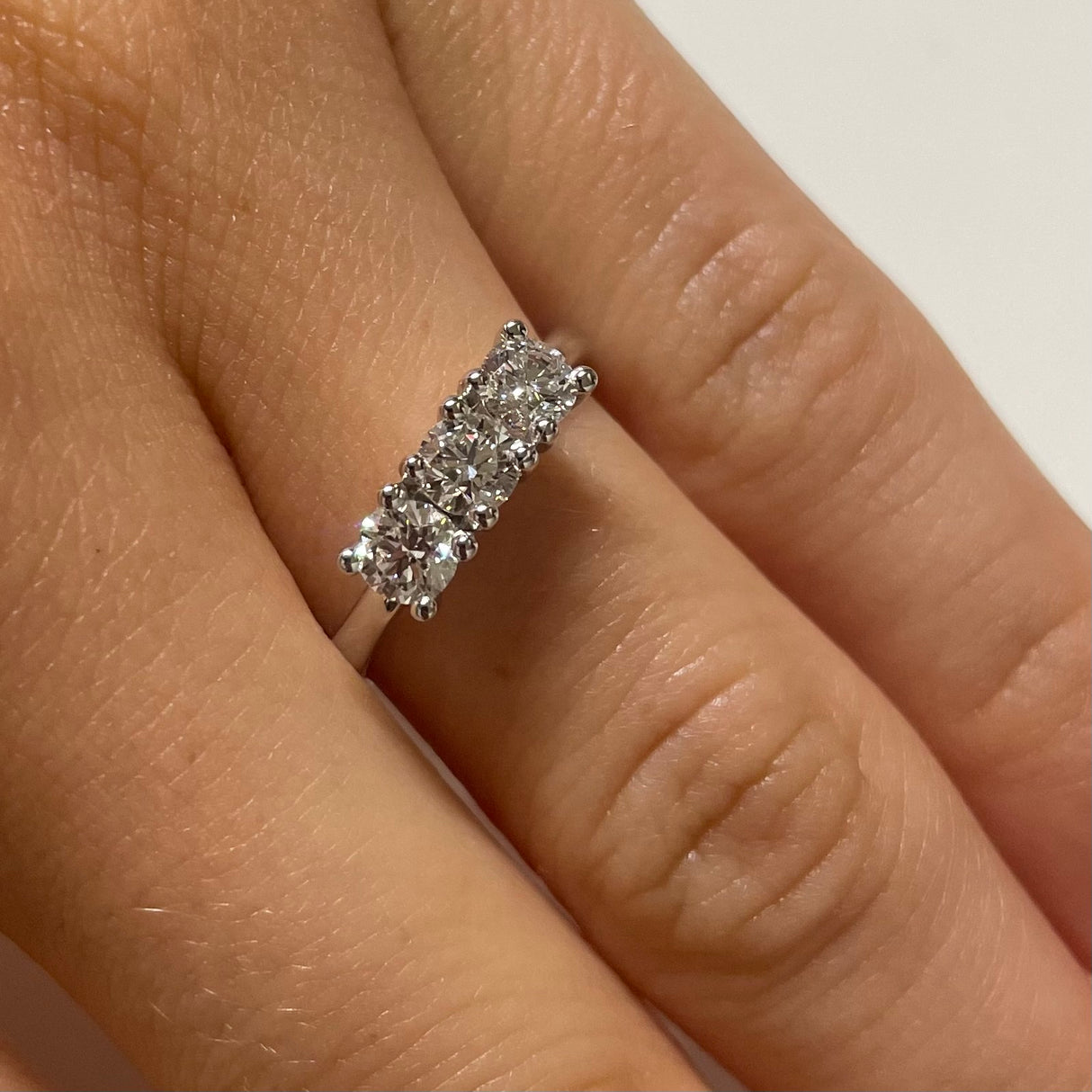 Anello Trilogy 0.90kt In Oro Bianco-GRANARELLI-AN0103B-090-Gioielleria Granarelli