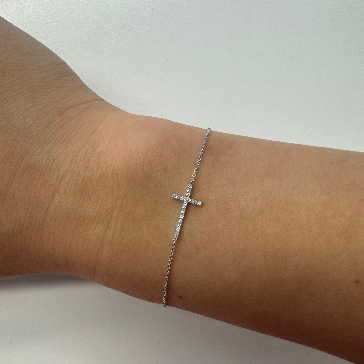 Bracciale Oro Bianco Croce in Diamanti Bianchi