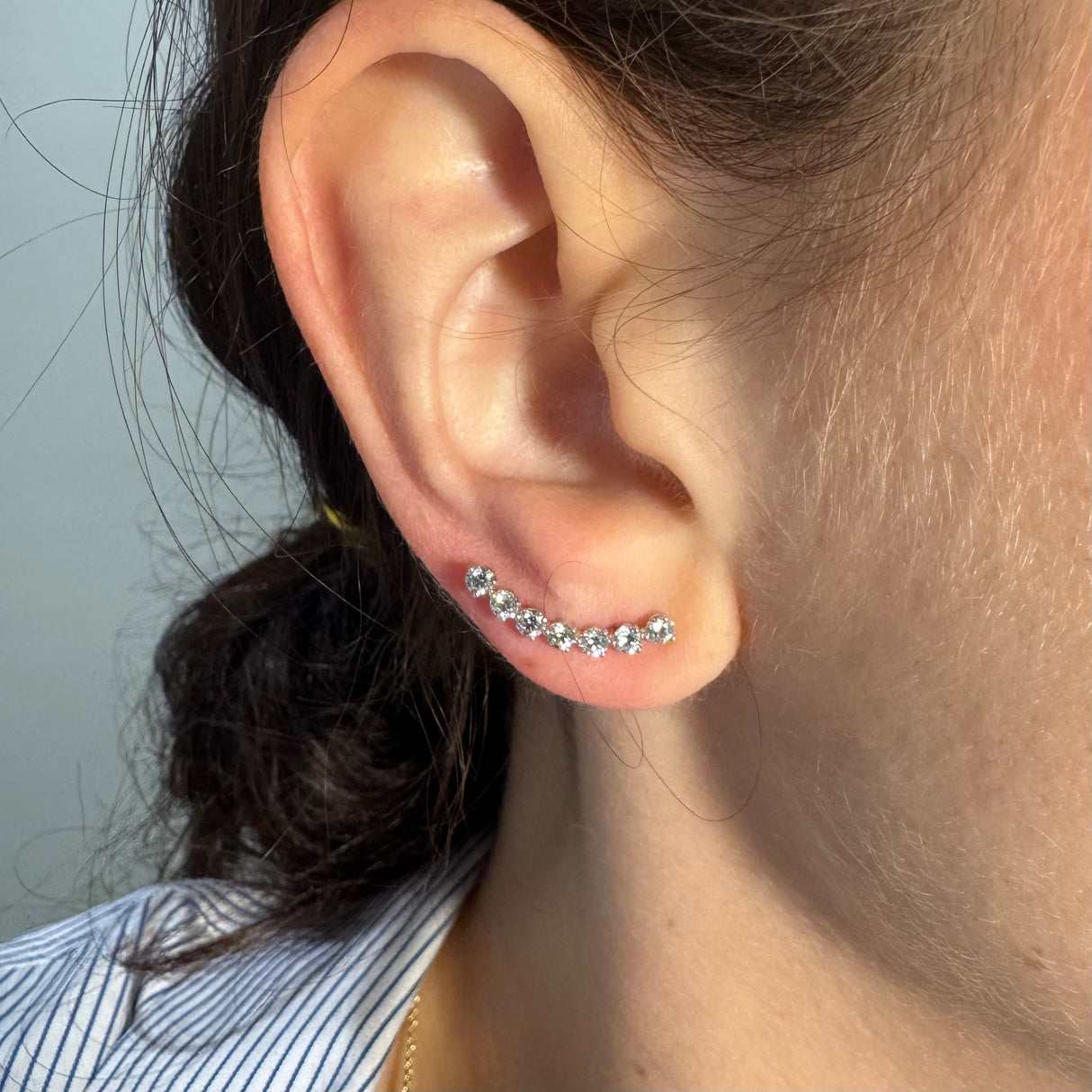 Orecchini Lobo Archetto con Diamanti Oro Bianco