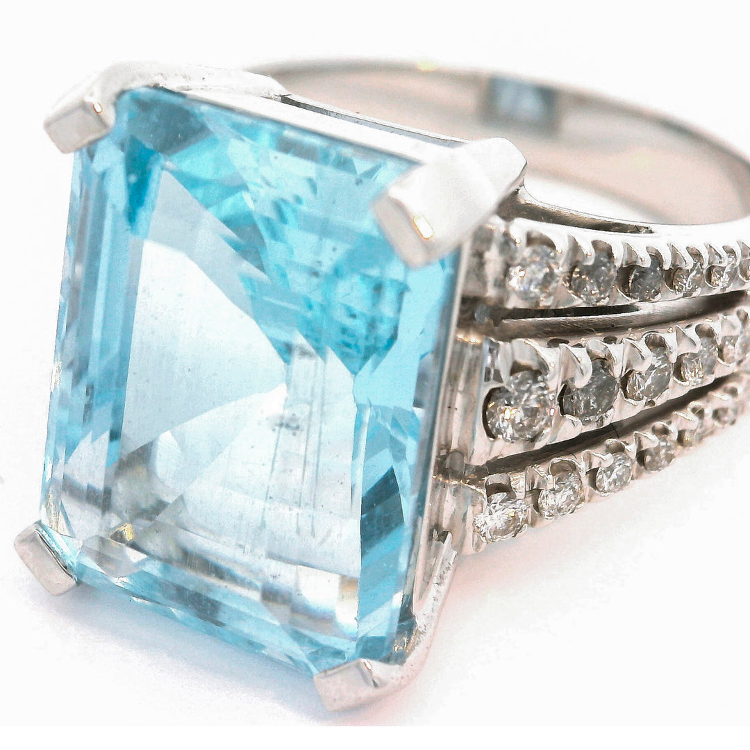 Rectangle aquamarine ring with diamonds