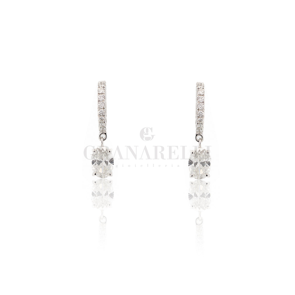 Orecchini Cerchi con pendente Diamanti Bianchi 0.74kt in Oro Bianco