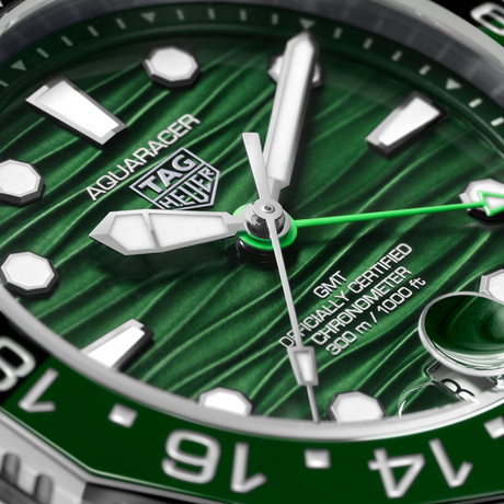 Aquaracer Professional 300 GMT Automatico Verde Acciaio-Orologi-TAG HEUER-Gioielleria Granarelli