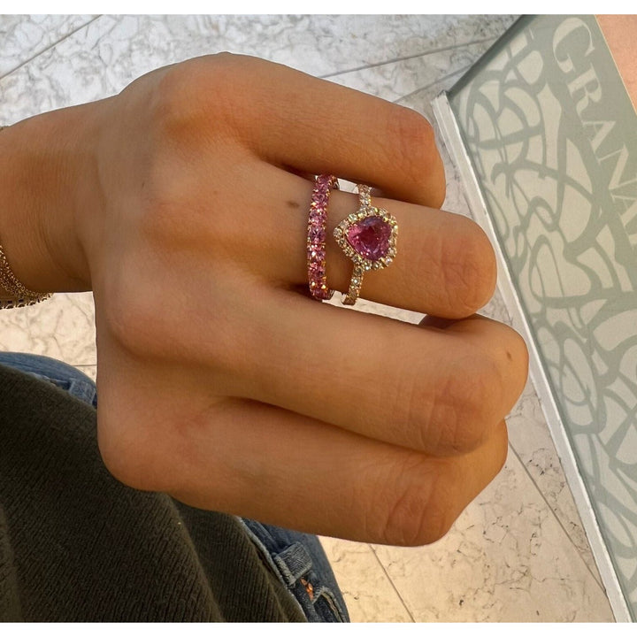 Rose gold ring with pink sapphire and diamonds