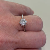 Anello Fiore con Diamanti 0.41kt in Oro Bianco