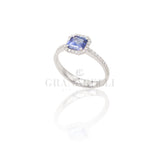 Anello in Oro Bianco con Zaffiro 0.99kt e Diamanti